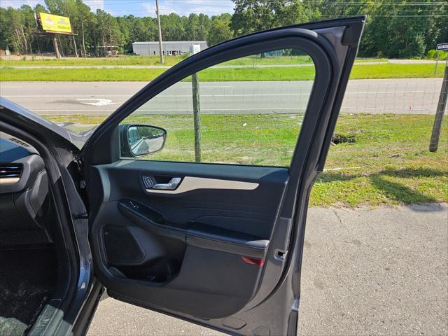 used 2022 Ford Escape car, priced at $29,999