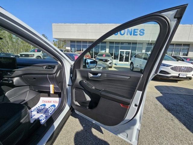 new 2025 Ford Escape car, priced at $33,693