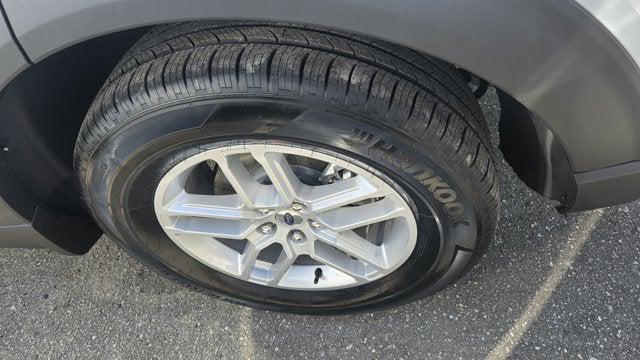 new 2025 Ford Explorer car, priced at $44,165