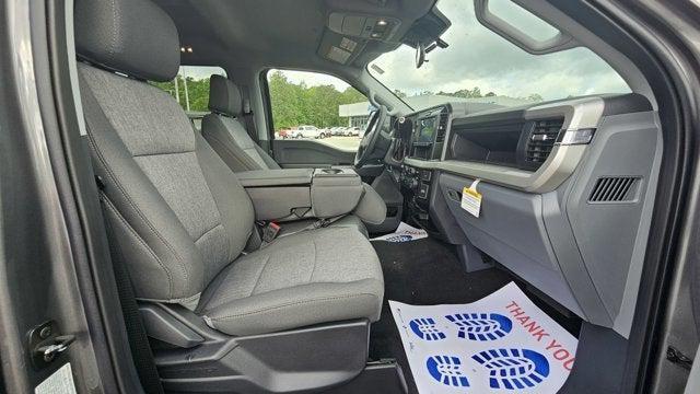 new 2025 Ford F-250 car, priced at $60,250