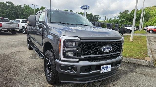new 2025 Ford F-250 car, priced at $60,250