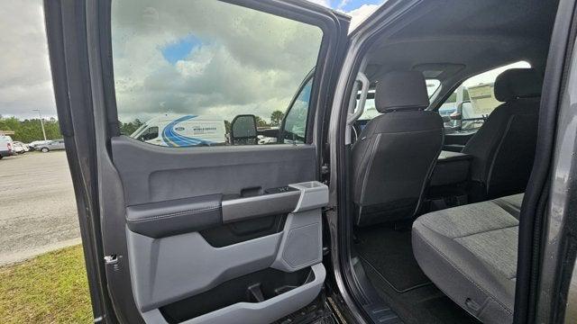 new 2025 Ford F-250 car, priced at $60,250