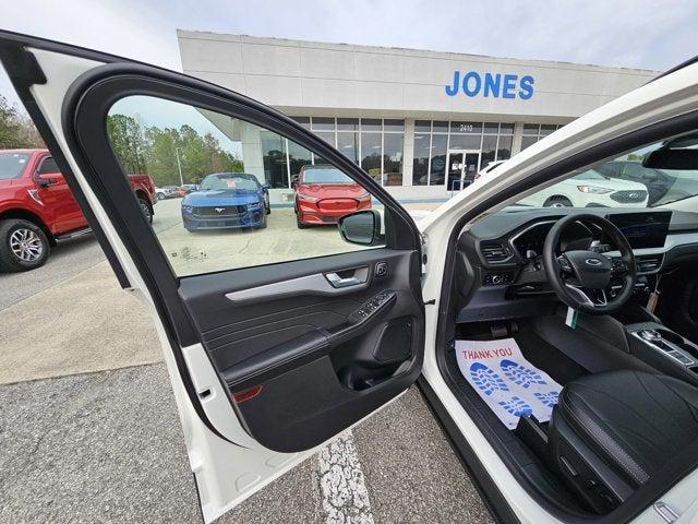 new 2025 Ford Escape car, priced at $40,015