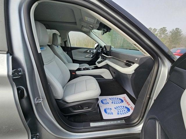 new 2025 Ford Explorer car, priced at $57,965