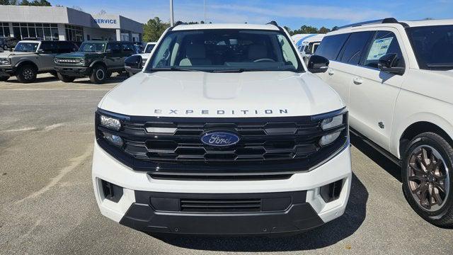 new 2025 Ford Expedition car, priced at $76,780