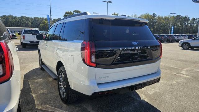 new 2025 Ford Expedition car, priced at $76,780