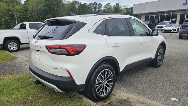 new 2025 Ford Escape PHEV car, priced at $39,710