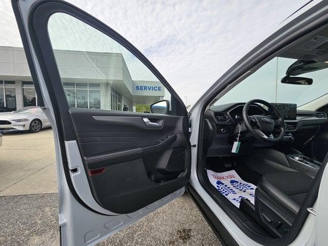 new 2025 Ford Escape car, priced at $38,895