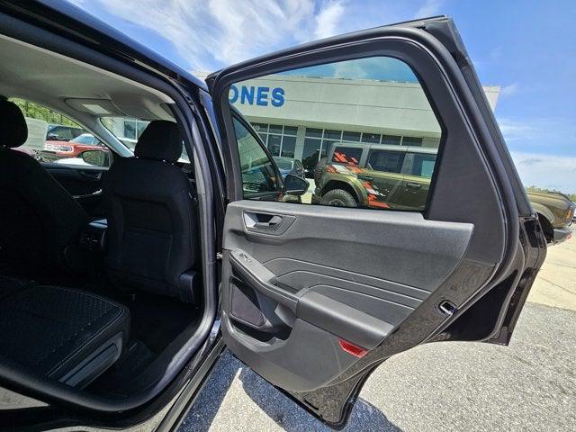 new 2025 Ford Escape car, priced at $28,674