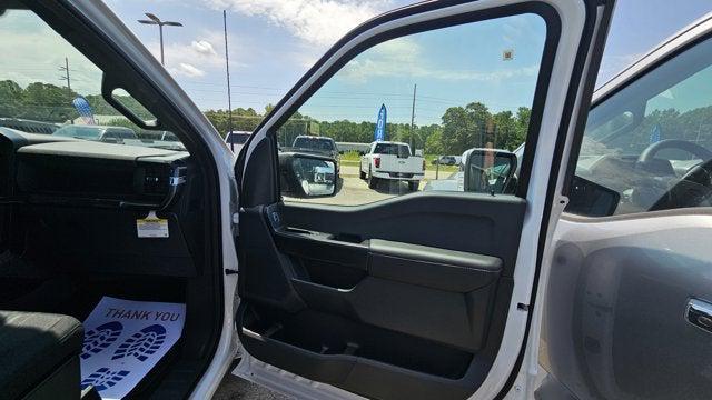 new 2025 Ford F-150 car, priced at $45,295