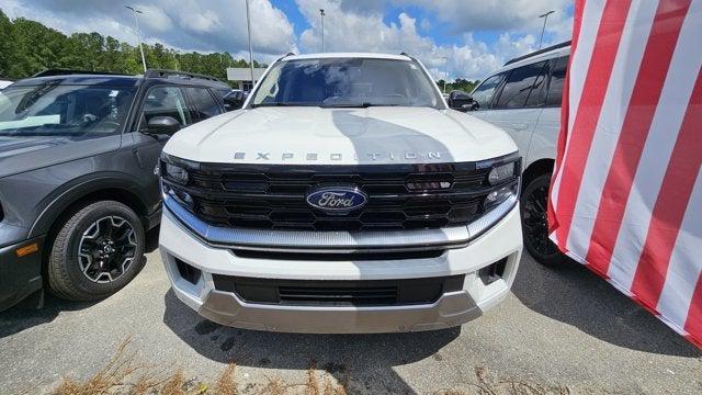 new 2025 Ford Expedition car, priced at $81,135