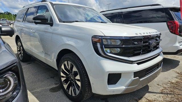 new 2025 Ford Expedition car, priced at $81,135