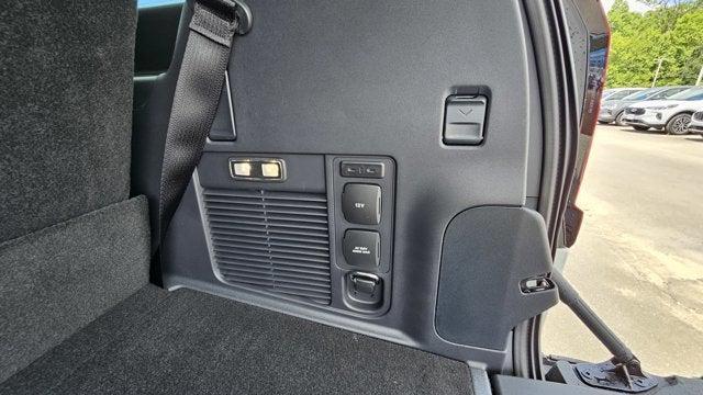new 2025 Ford Expedition car, priced at $81,135