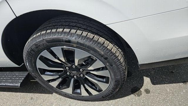 new 2025 Ford Expedition car, priced at $81,135
