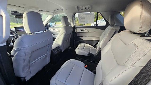 new 2025 Ford Explorer car, priced at $44,165