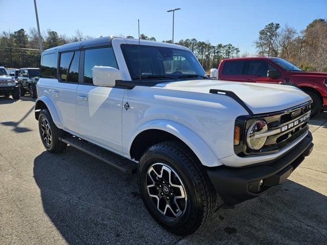 new 2024 Ford Bronco car, priced at $54,260