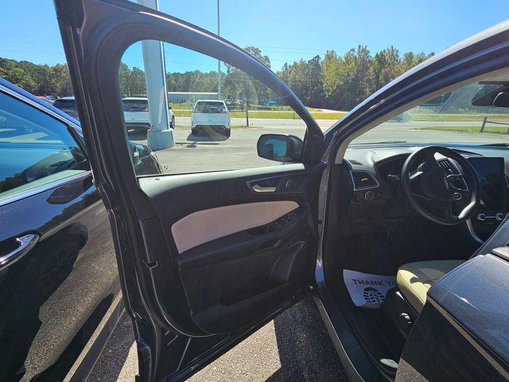 used 2024 Ford Edge car, priced at $34,665