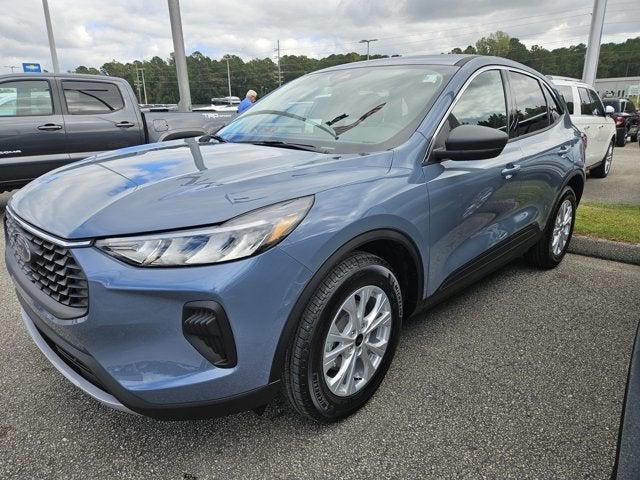 new 2025 Ford Escape car, priced at $33,680