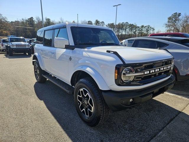 new 2024 Ford Bronco car, priced at $54,555