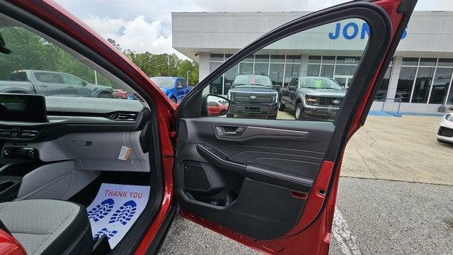 new 2025 Ford Escape car, priced at $33,990