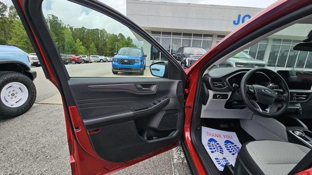 new 2025 Ford Escape car, priced at $33,990