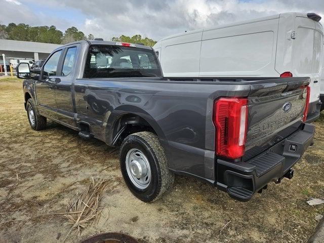 new 2025 Ford F-250 car, priced at $62,325