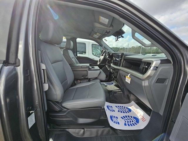 new 2025 Ford F-250 car, priced at $62,325