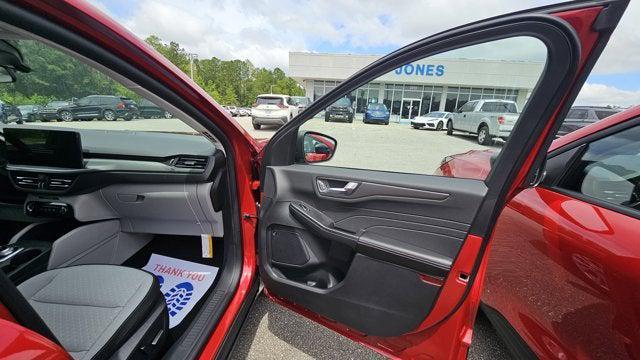 new 2025 Ford Escape car, priced at $36,220