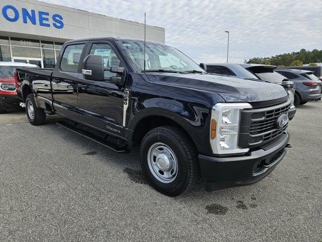 new 2025 Ford F-250 car, priced at $63,385