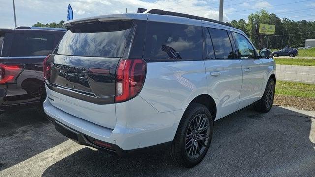 new 2025 Ford Expedition car, priced at $86,210
