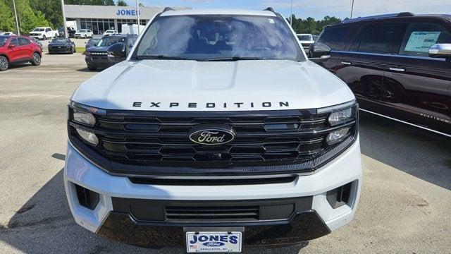 new 2025 Ford Expedition car, priced at $86,210