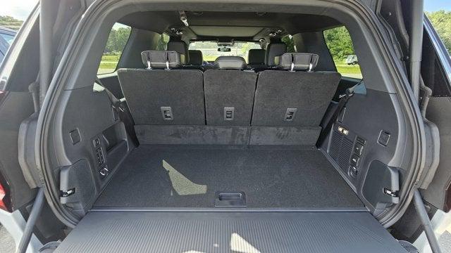 new 2025 Ford Expedition car, priced at $86,210