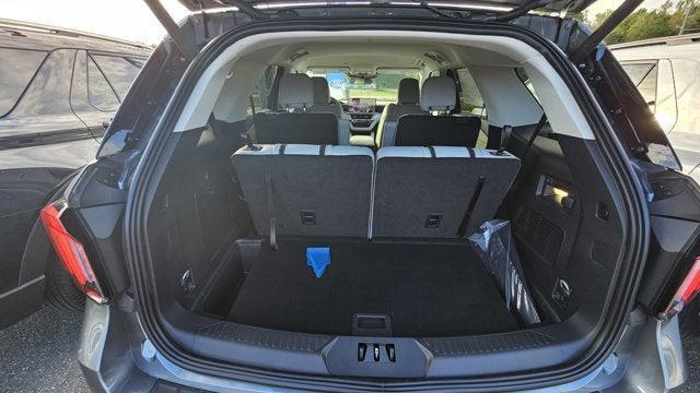 new 2025 Ford Explorer car, priced at $44,165