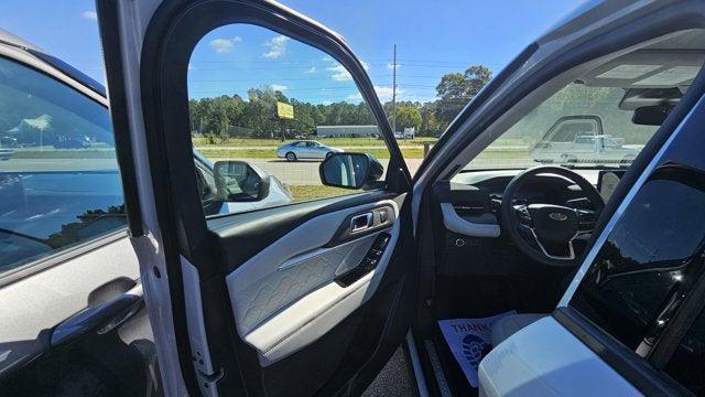 new 2025 Ford Explorer car, priced at $57,560