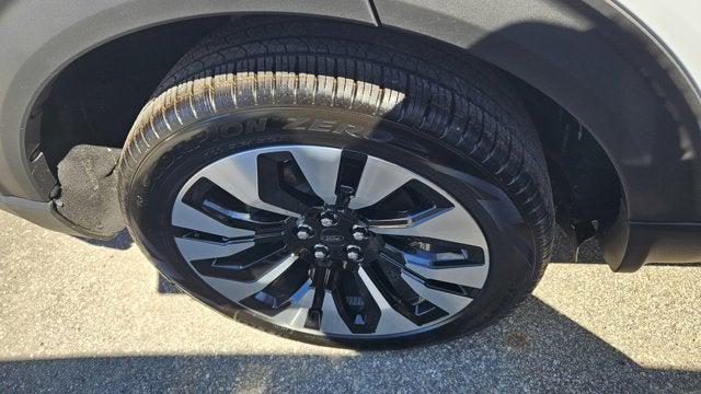 new 2025 Ford Explorer car, priced at $57,560