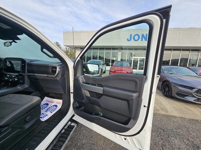 new 2025 Ford F-150 car, priced at $49,009