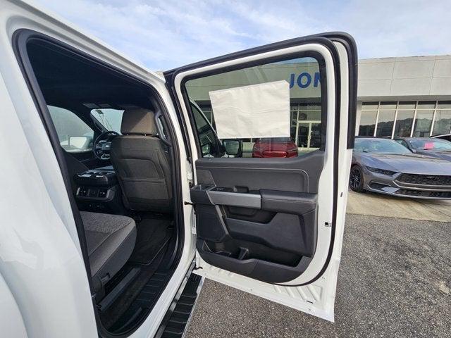 new 2025 Ford F-150 car, priced at $49,009