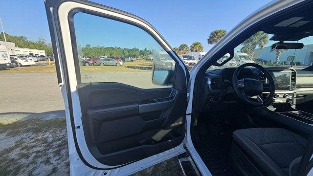 new 2025 Ford F-150 car, priced at $53,240