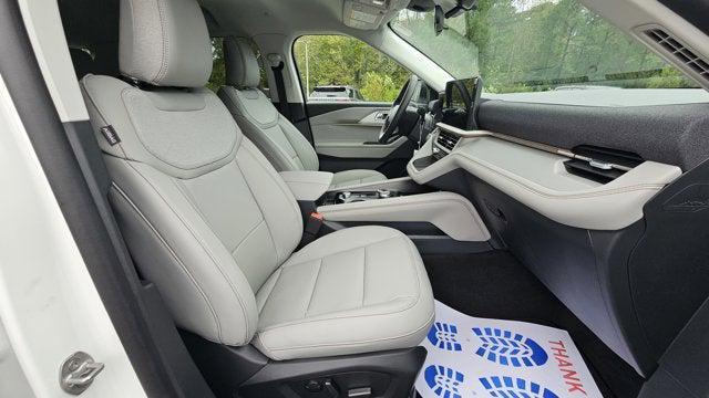 new 2025 Ford Explorer car, priced at $44,960