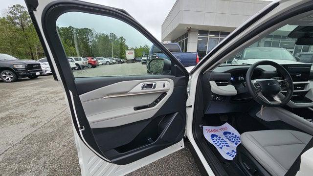 new 2025 Ford Explorer car, priced at $44,960