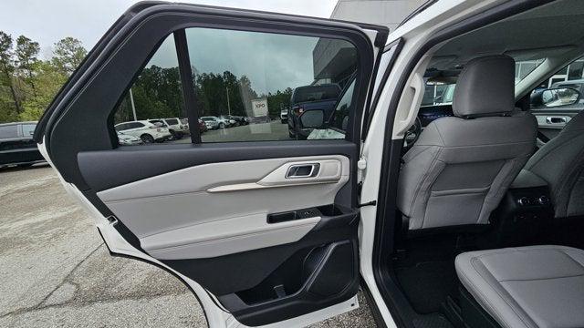 new 2025 Ford Explorer car, priced at $44,960