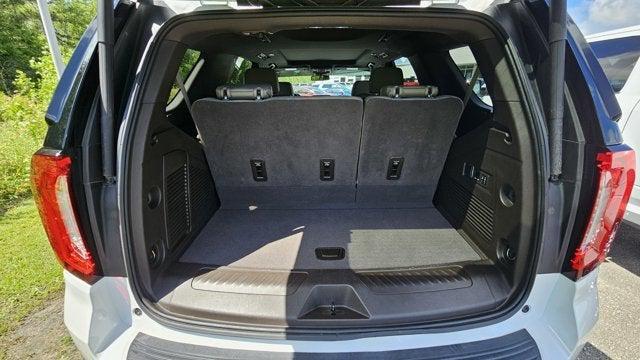 used 2023 GMC Yukon car, priced at $62,999