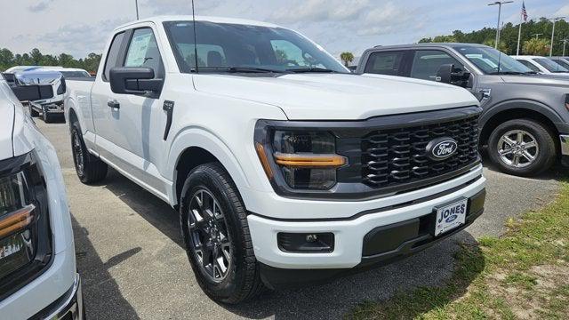 new 2025 Ford F-150 car, priced at $41,545