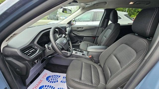 new 2025 Ford Escape car, priced at $33,495