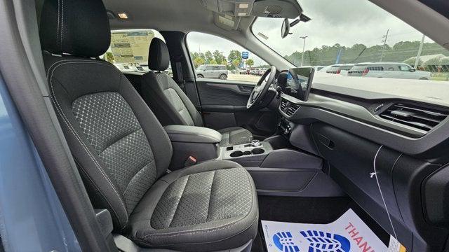 new 2025 Ford Escape car, priced at $33,495