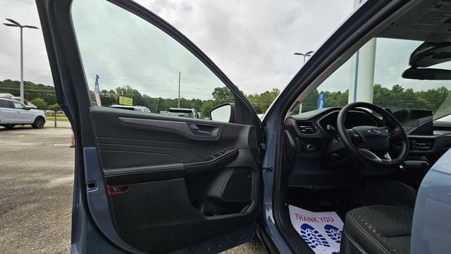 new 2025 Ford Escape car, priced at $33,495