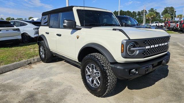 new 2025 Ford Bronco car, priced at $60,215