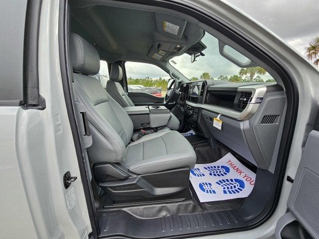 new 2025 Ford F-250 car, priced at $65,070
