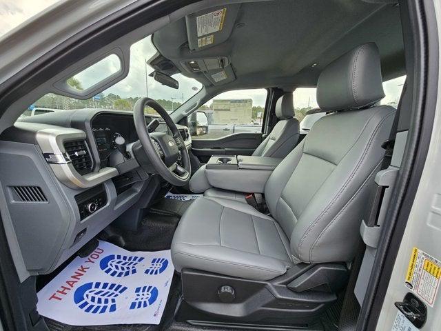 new 2025 Ford F-250 car, priced at $65,070