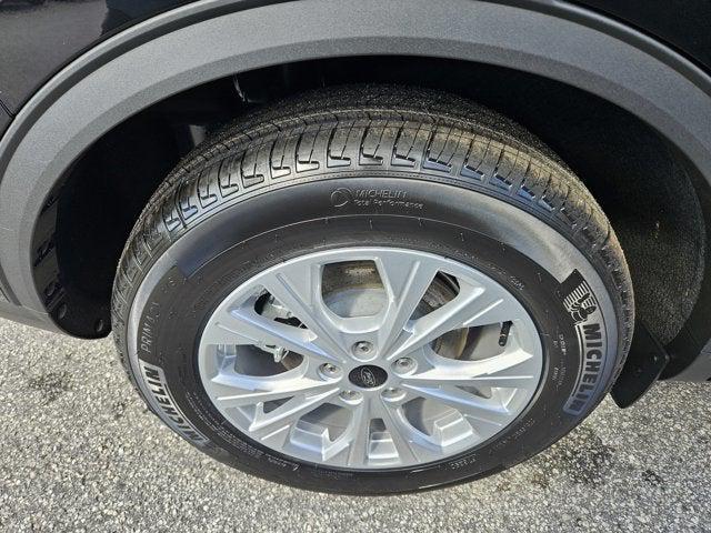 new 2025 Ford Escape car, priced at $29,567